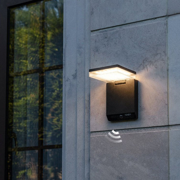 Lisslune | SensorMotion - Modern LED Outdoor Wall Light