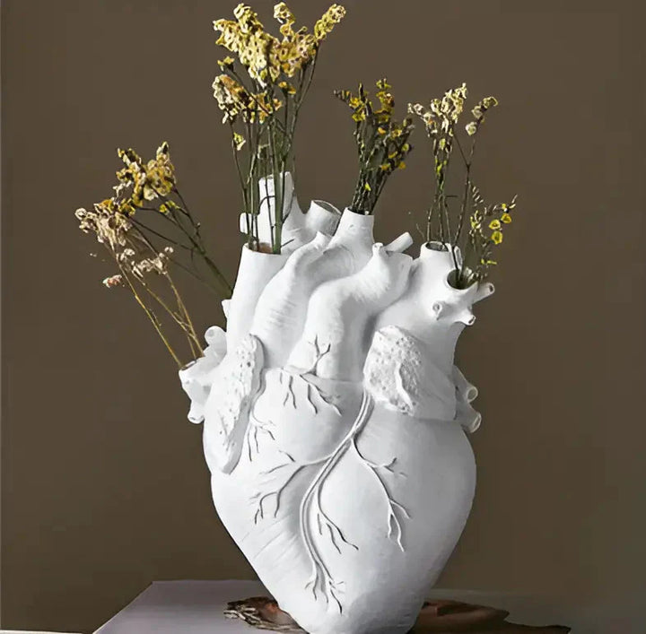 Lisslune | Greek inspired heart vase