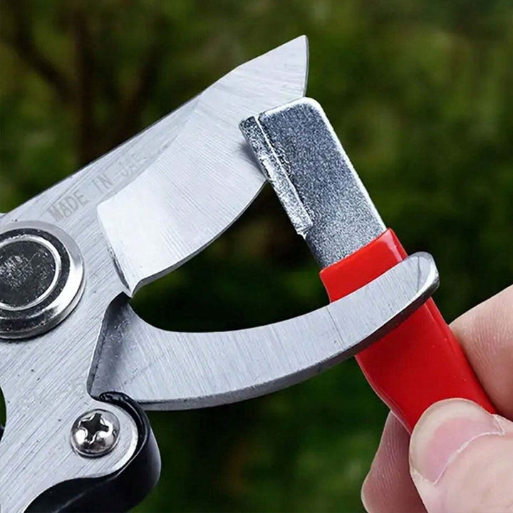 Lisslune | Garden tool sharpener
