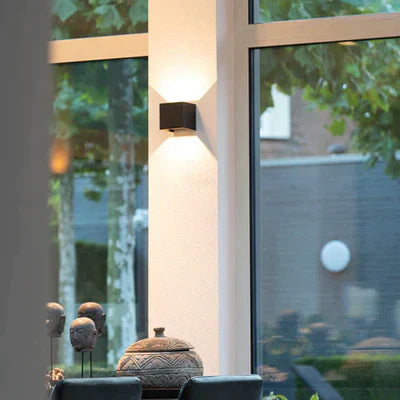 Lisslune | Luxe Wireless Rechargeable Wall Light – Motion Sensor & Warm LED Lighting (2700K)