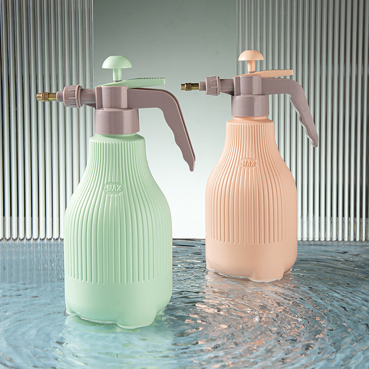 Lisslune | Nordic Spray Bottle with Pressure Pump – For Effective Plant Watering