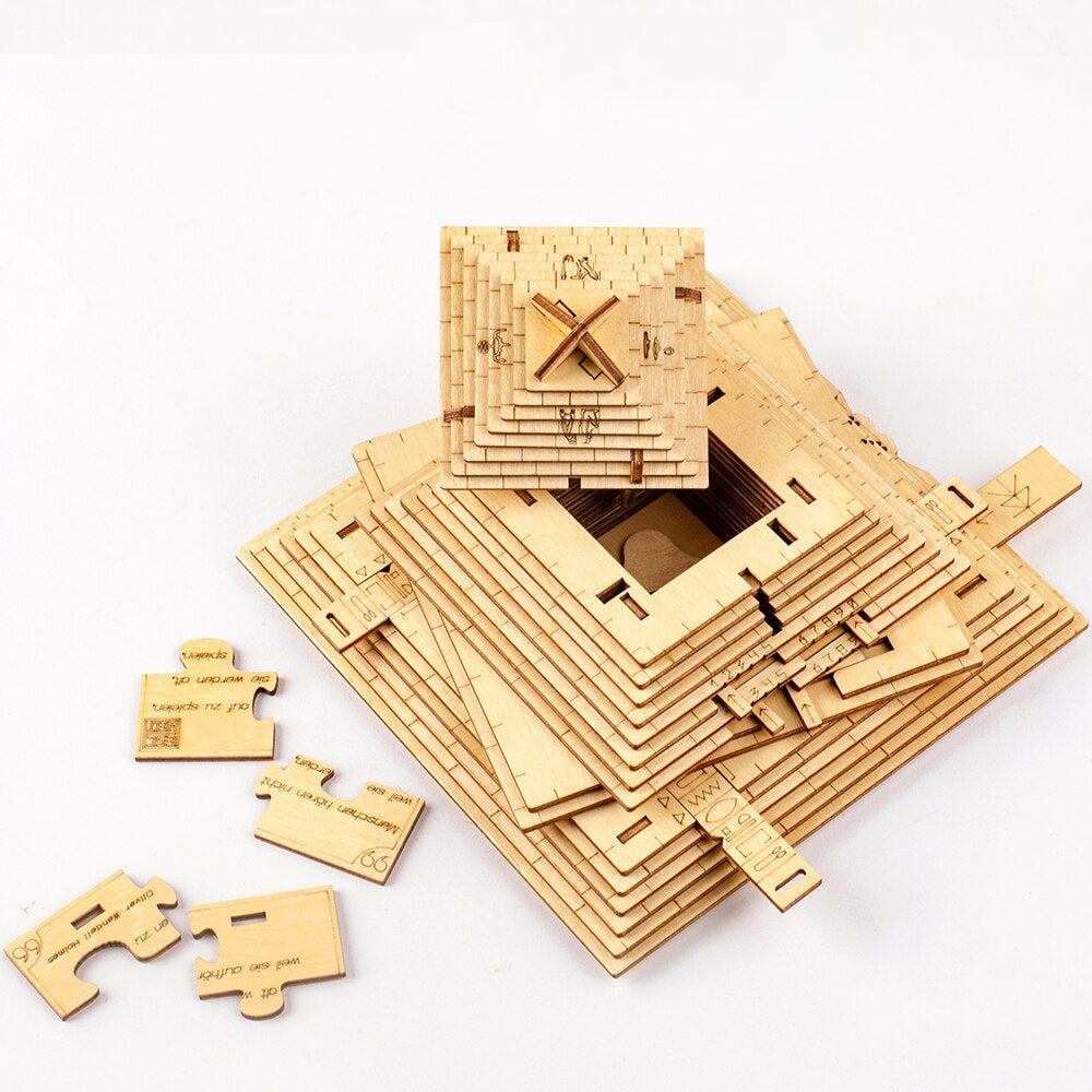 Lisslune | Wooden Assemble The Pyramid of Maya