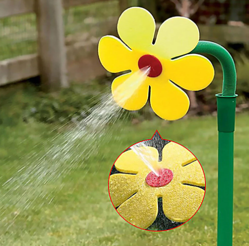Lisslune | Dancing Daisy Sprinkler – Fun Lawn Sprinkler for Garden and Pets