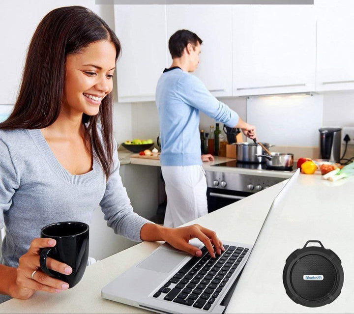 Lisslune | SoundGrip Portable Bluetooth Speaker – Wireless & Water-Resistant with Suction Cup