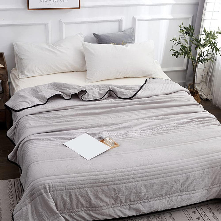 Lisslune | KoudeKalm – Lightweight Cool Comforter for Hot Sleepers | Soft & Breathable
