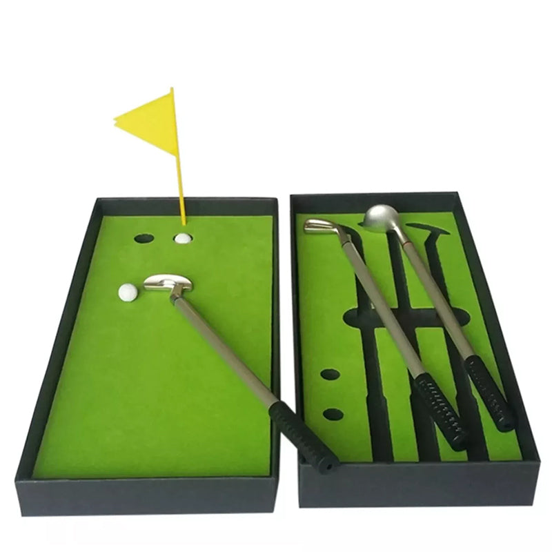 Lisslune | Golf gift with putting green