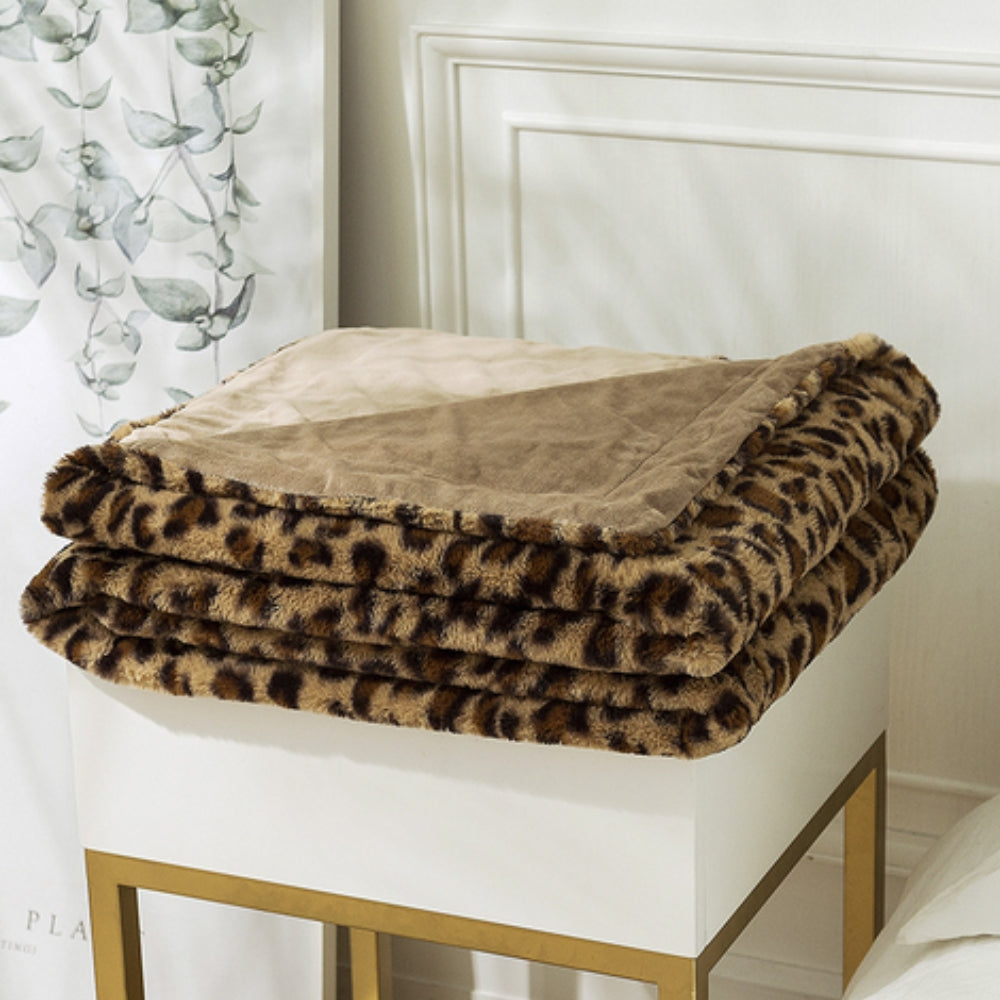 Lisslune | Wild Elegance Leopard Print Blanket
