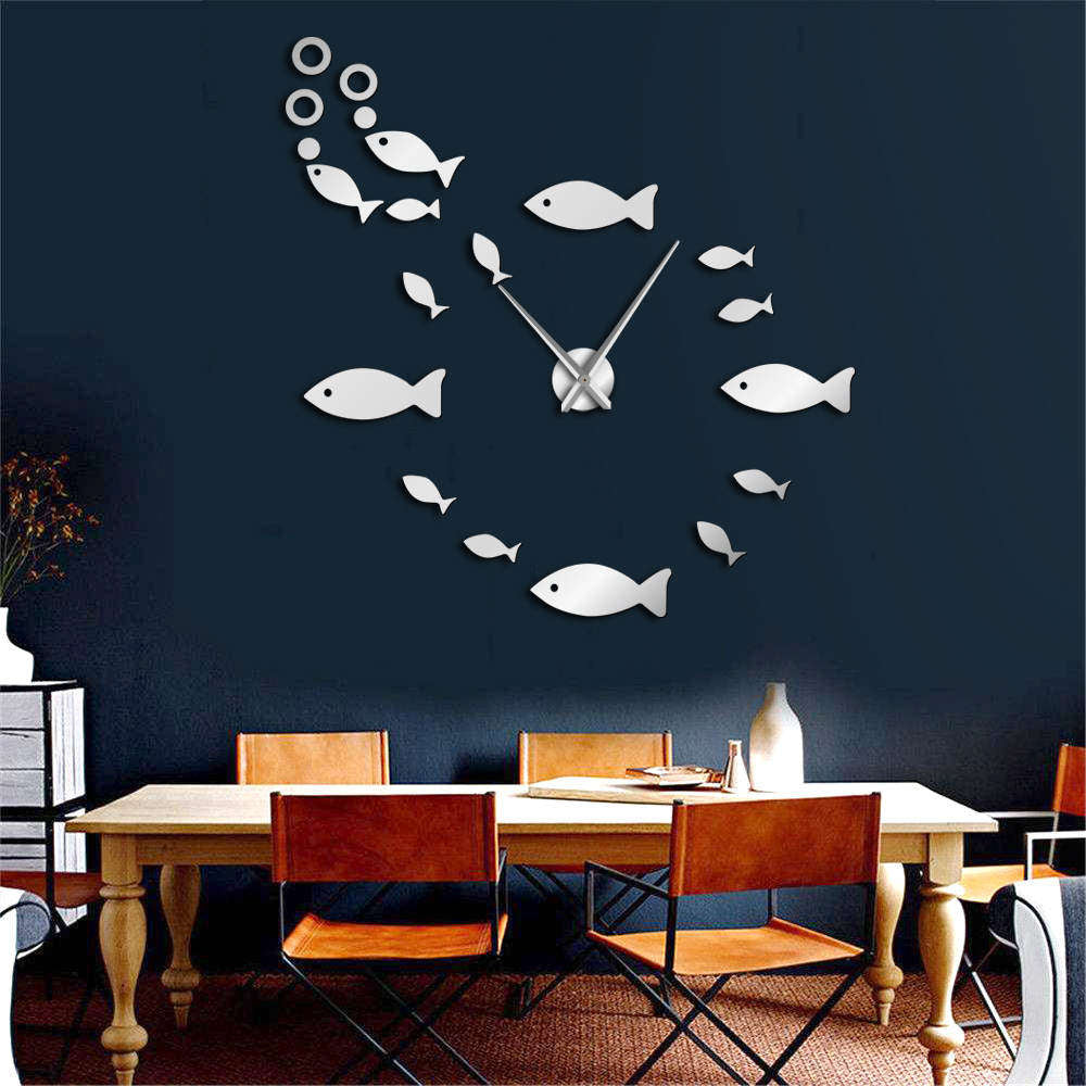 Lisslune | EchoClock - Sleek Mirror Wall Design
