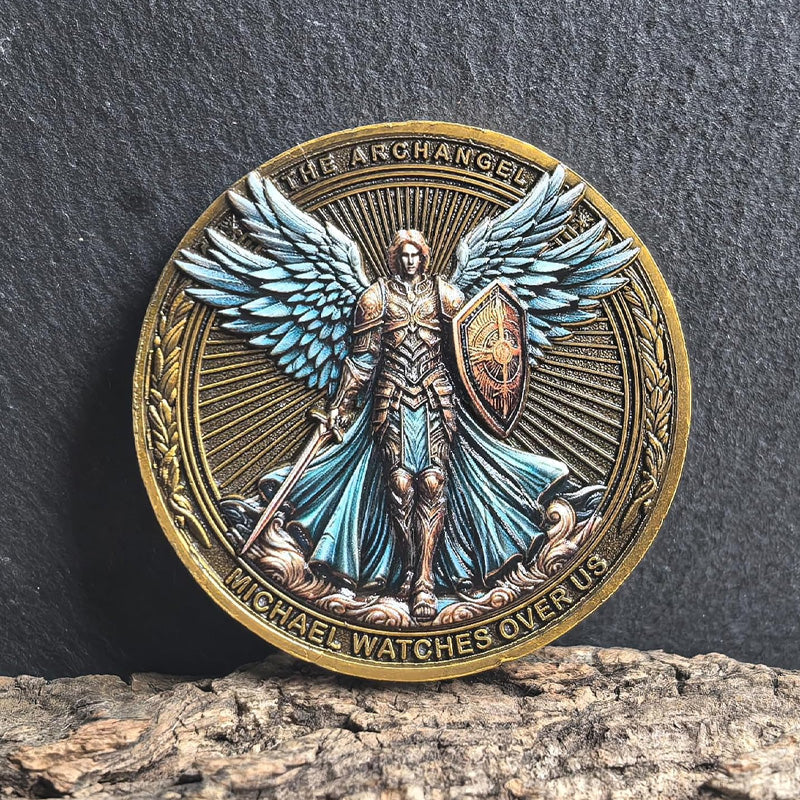 Lisslune | The Archangel Michael watches over us Challenge Coin