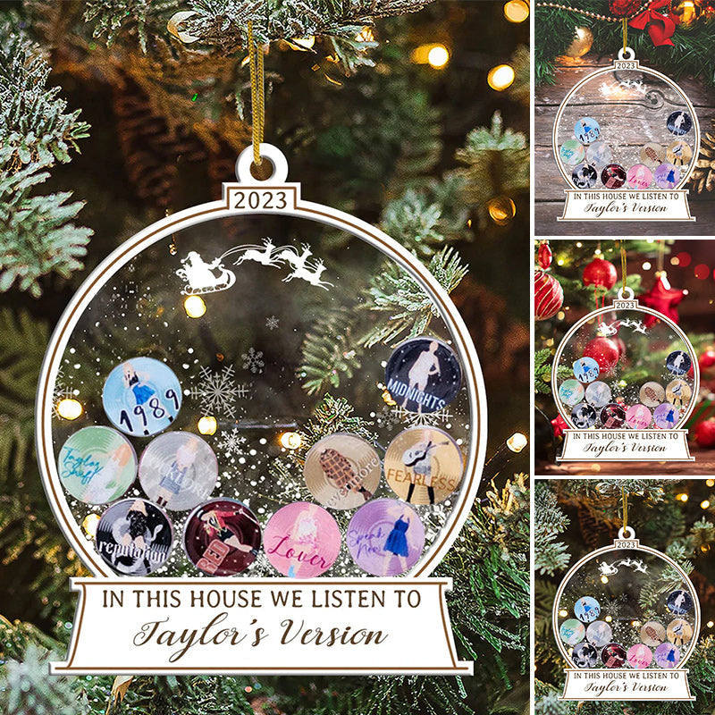 Lisslune | In this house we listen to Taylor's version ornament