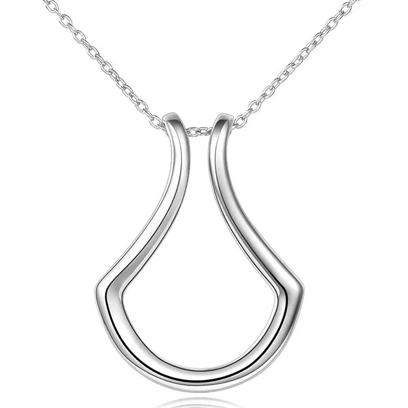 Lisslune | Protect your precious ring when you're not wearing it on your finger!