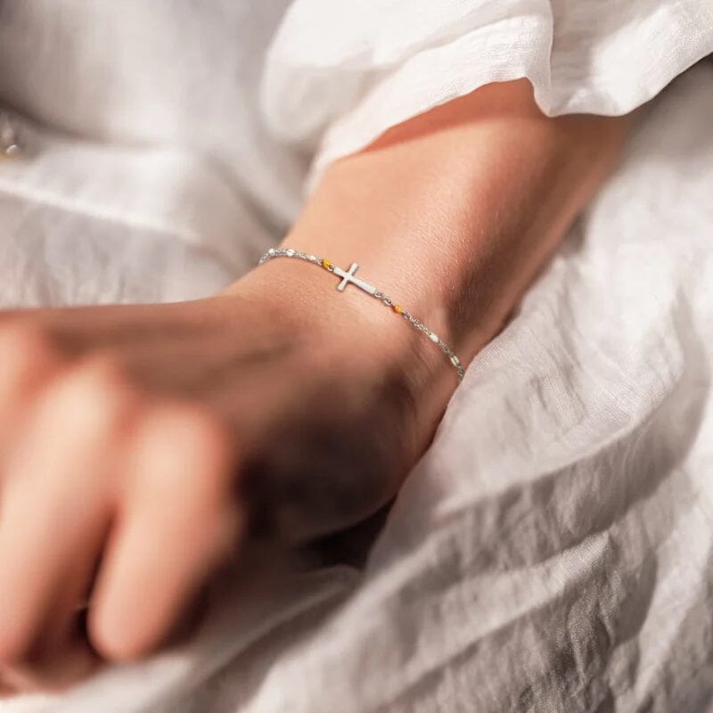 Lisslune | Adjustable Cross Bracelet for Friendship & Faith – Silver or Gold – Gift Box Option