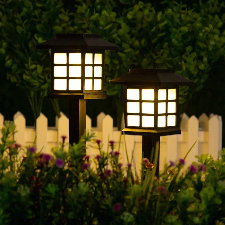 Lisslune | LuminaQuad - Solar LED garden lamp