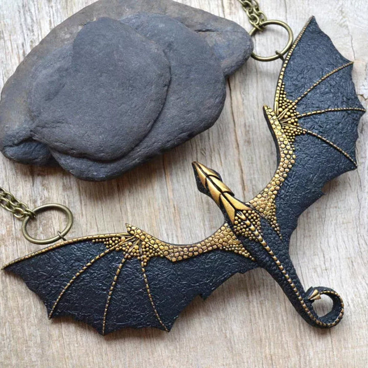 Lisslune | Flying Dragons Necklace