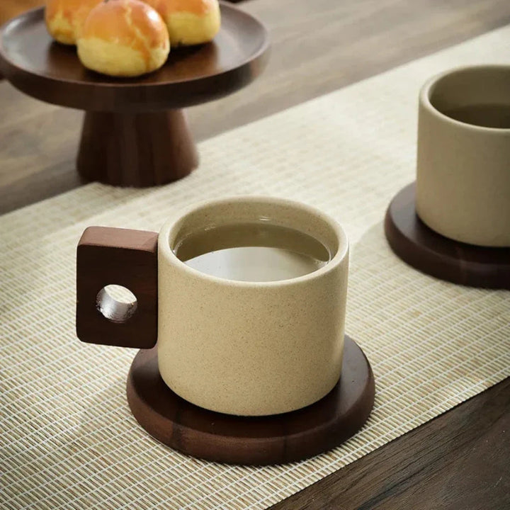 Lisslune | Modernist Ceramic Wooden Pallet Mug