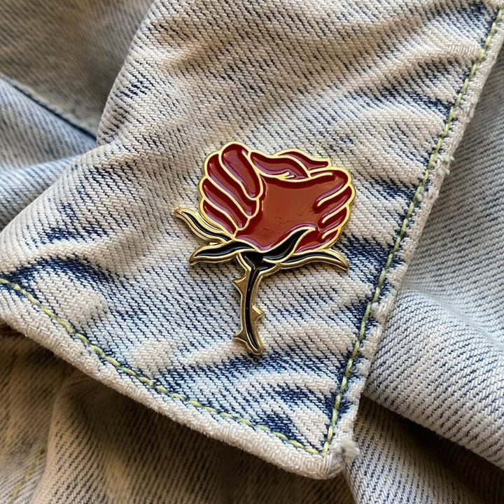 Lisslune | Enamel and crystal brooch with red rose