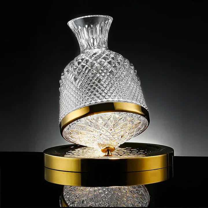 Lisslune | UniqueRotating - Crystal carafe with diamond pattern