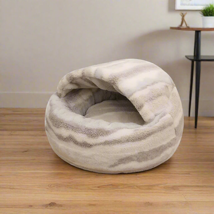 Lisslune | Lavish Marble Striped Pet Bed