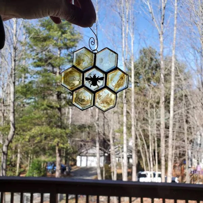 Lisslune | Bee ornament or sun catcher made of stained glass