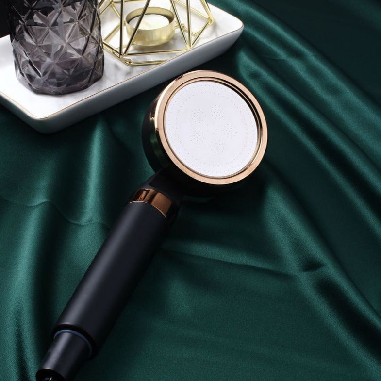 Lisslune | Luxury Handheld Showerhead with Vitamin C Filtration System