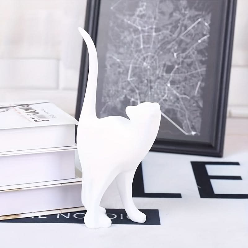 Lisslune | Modern Resin Cat Figurine – Nordic Style Decor