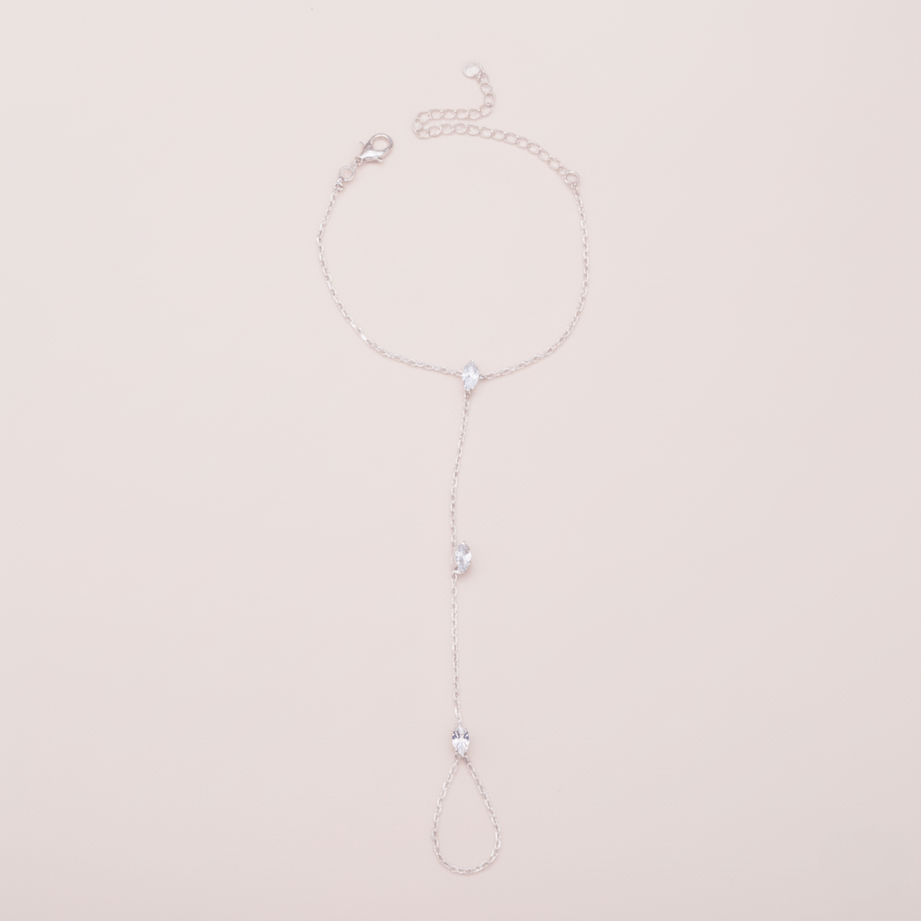 Lisslune | Adjustable Finger Ring Bracelet made of Stainless Steel with Crystals