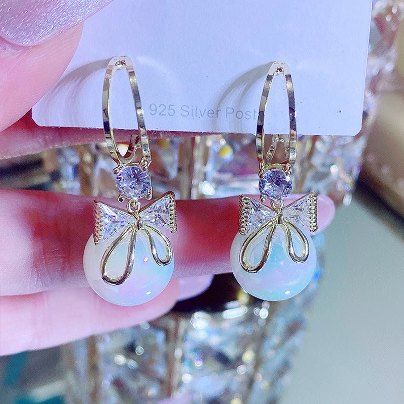 Lisslune | Bow Pearl Earrings