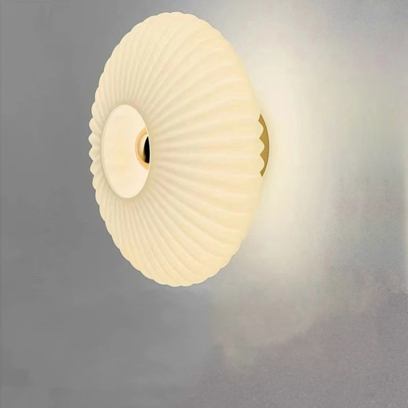 Lisslune | Modern Wall Light Made of Glass