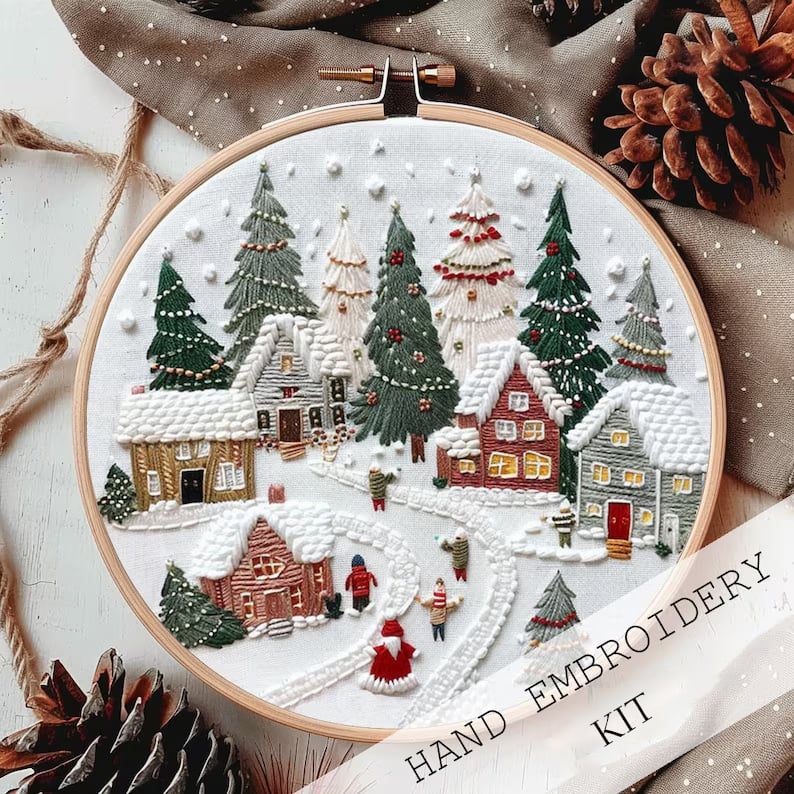Lisslune | Christmas Embroidery KIT