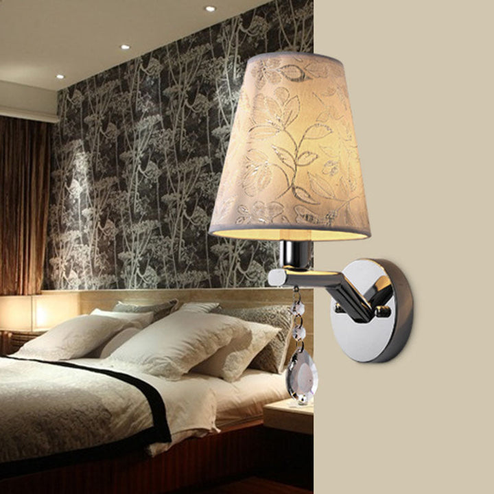 Skørter | Tapered Living Room Wall Light Traditional Fabric 1 Bulb White LED Wall Light with Clear Crystal Pendant