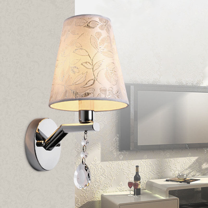 Skørter | Tapered Living Room Wall Light Traditional Fabric 1 Bulb White LED Wall Light with Clear Crystal Pendant