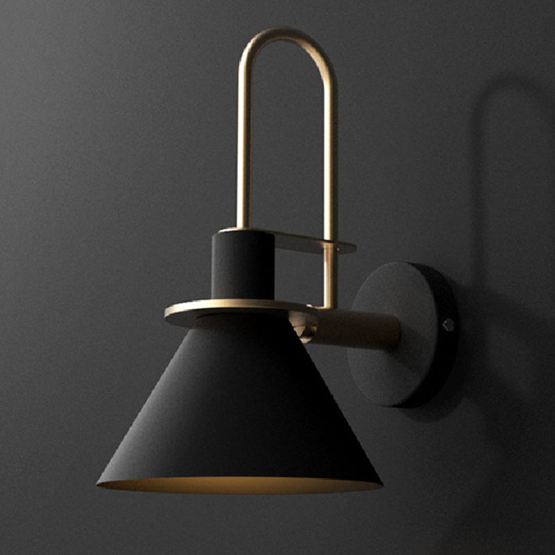 Skørter | 1 Light Nightstand Wall Mounted Light Simple Black/White/Green Wall Lamp with Conical Metal Shade