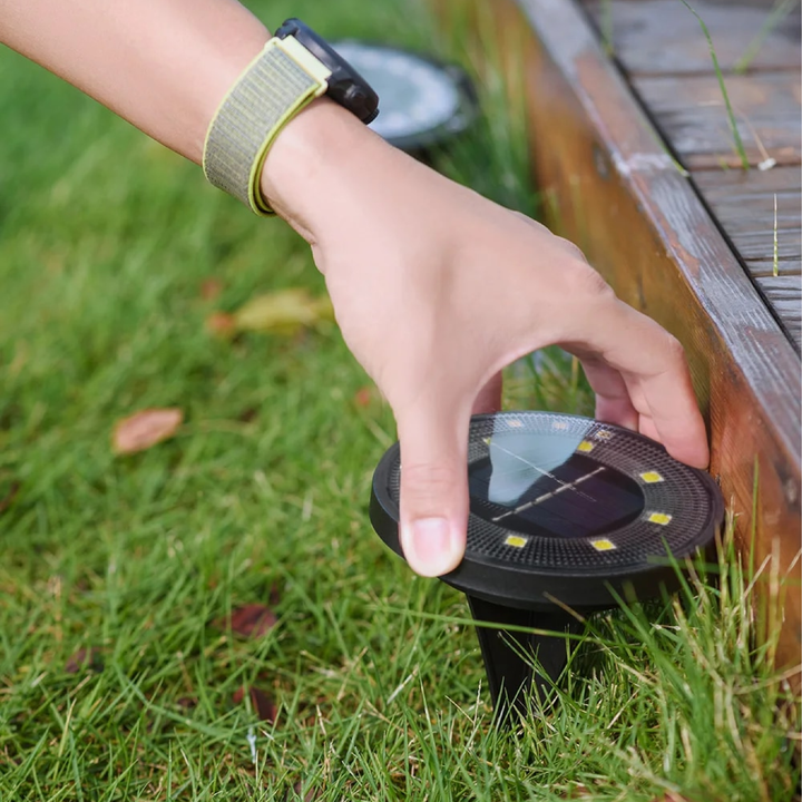 Lisslune | GreenGlow - Solar Outdoor Lamps