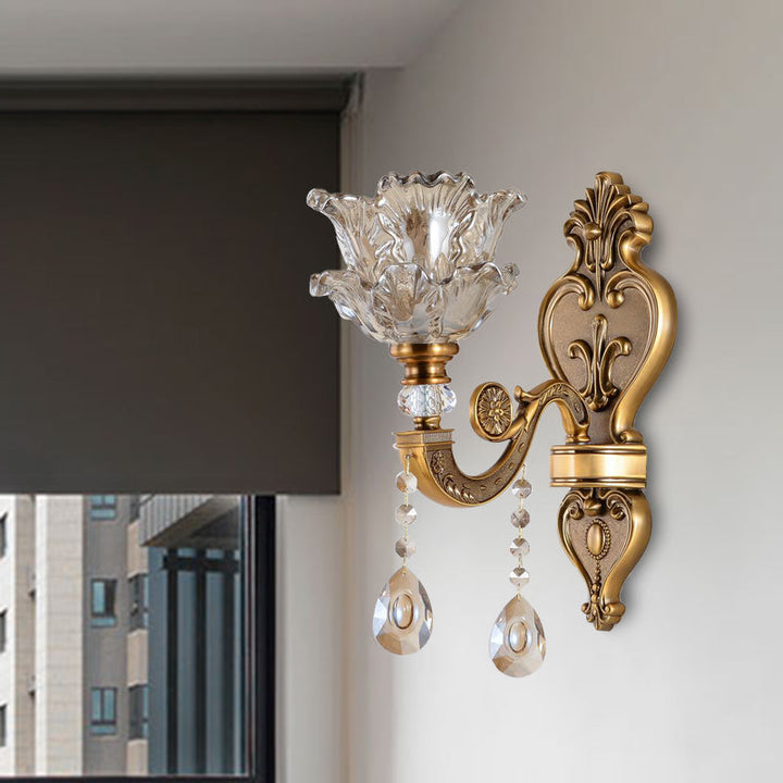 Skørter | 1/2 Bulbs Wall Light Sconces Traditional Living Room Wall Lighting with Floral Water Glass Shade in Brass