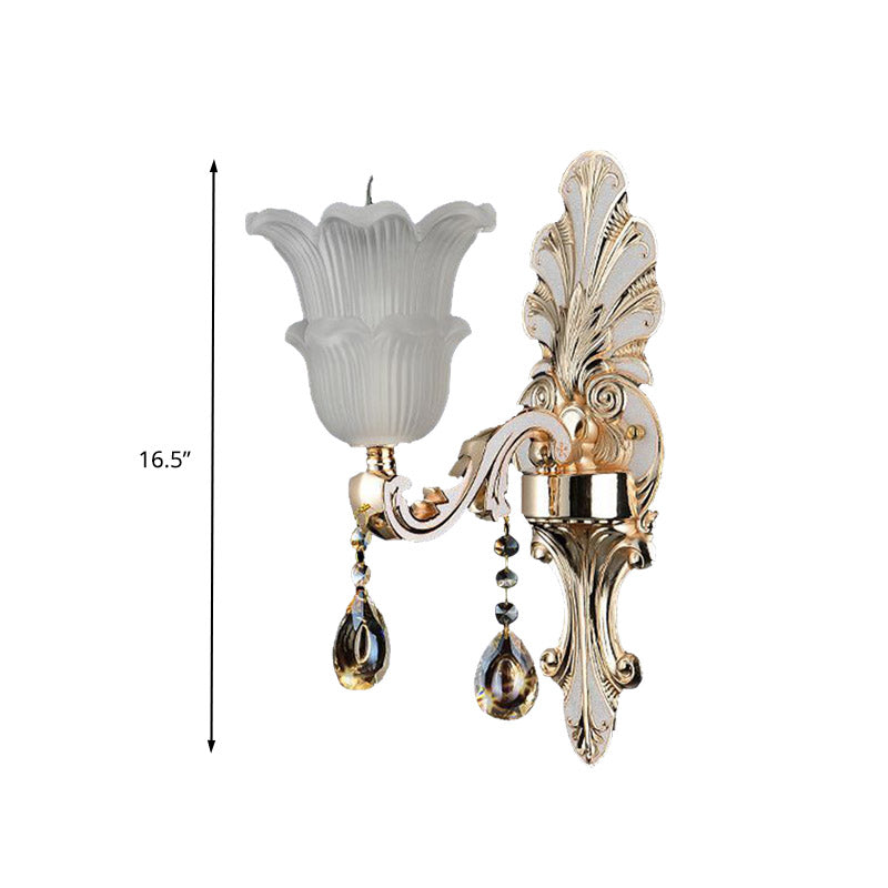 Skørter | Traditional Bloom Wall Lamp 1/2 Cups Clear Crystal Glass LED Wall Light in Gold