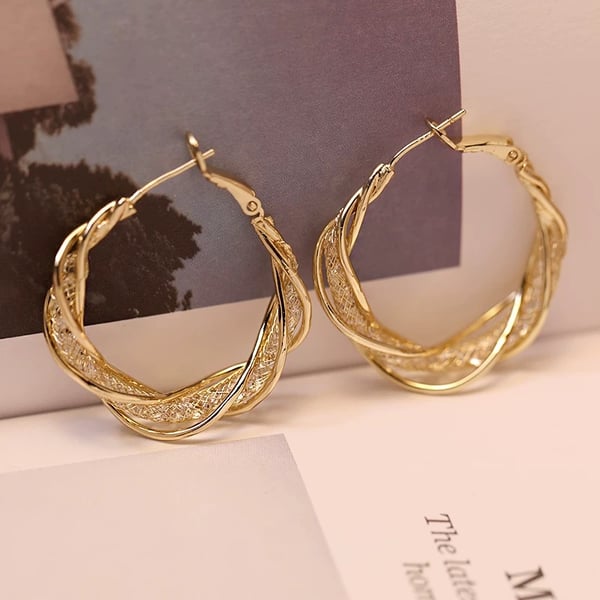 Lisslune | Elegant Gold Colored Twisted Hoop Earrings with Mesh Pattern