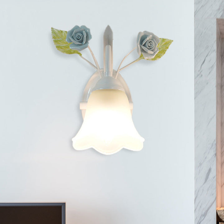 Skørter | Ivory Glass Flower Wall Lamp Country 1 Main Living Room Wall Lighting Fixture in White/Pink/Blue