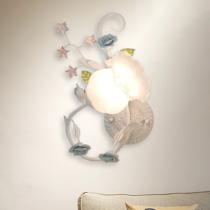 Skørter | Cream Glass Flower Wall-Mounted Lamp Country Style 1 Head Living Room Wall Light Fixture in White/Pink, Left/Right