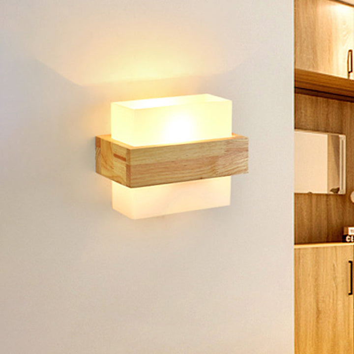 Skørter | Wood Rectangle Wall Lamp Modernist 1 Head Beige Wall Light with White Glass Shade