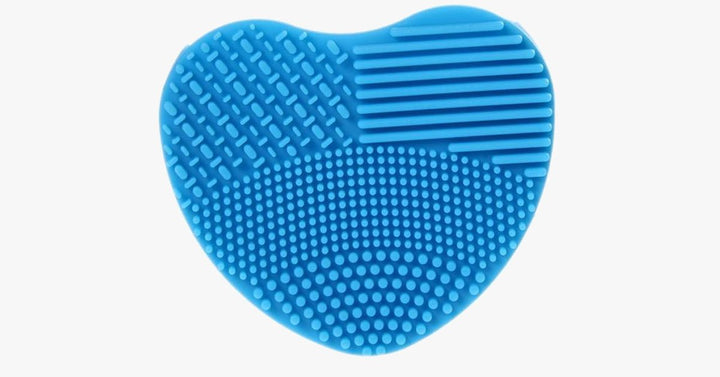 Lisslune | Heart-Shaped Silicone Cosmetic Brush Cleaner Plate Convenient and Easy to Use - Cleans Your Brushes Gently!