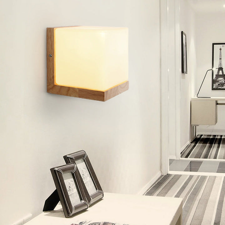 Skørter | Modern Square Wall Lamp White Glass 1 Bulb Living Room Wall Lighting