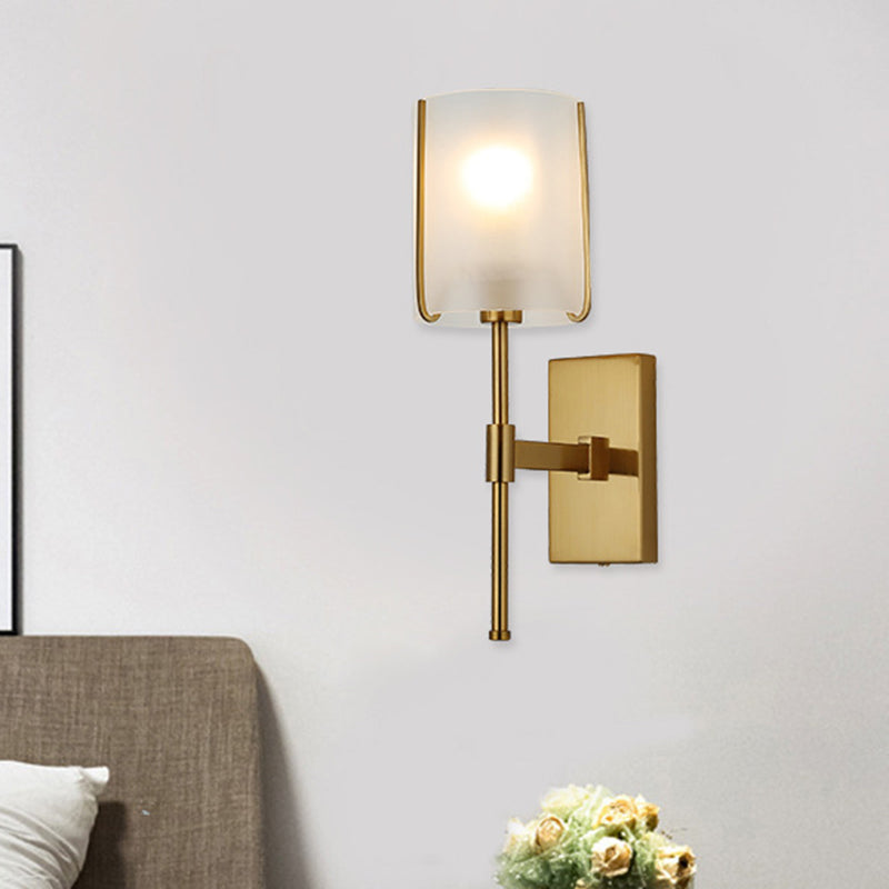 Skørter | 1-Head Metal Wall Light Traditional Gold Straight Arm Bedroom LED Wall Mount Light with Frosted Glass Shade