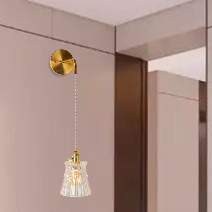 Skørter | Prismatic Glass Gold Wall Lamp Cylinder/Vase/Flower Single Bulb Traditionalism LED Wall Mounted Light Fixture