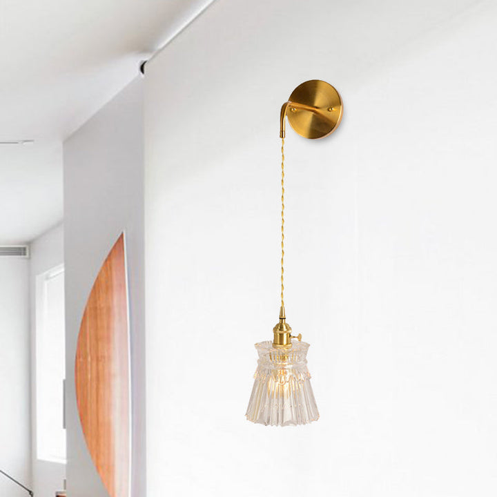 Skørter | Prismatic Glass Gold Wall Lamp Cylinder/Vase/Flower Single Bulb Traditionalism LED Wall Mounted Light Fixture