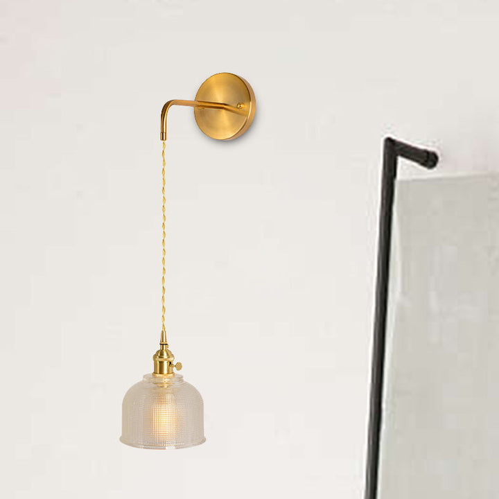 Skørter | 1 Light Wall Mounted Lighting Traditional Dome/Cone Clear Prismatic Glass LED Sconce Fixture in Gold