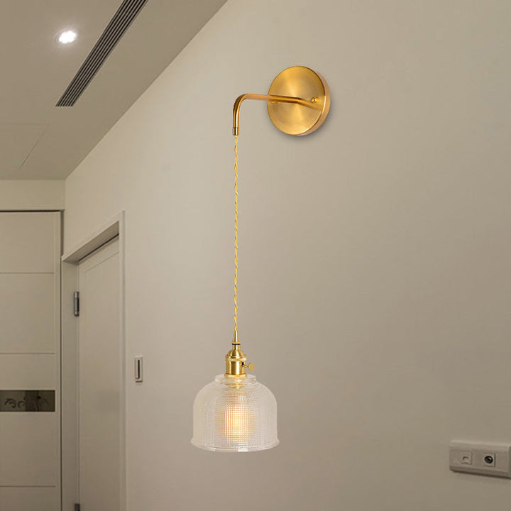 Skørter | 1 Light Wall Mounted Lighting Traditional Dome/Cone Clear Prismatic Glass LED Sconce Fixture in Gold