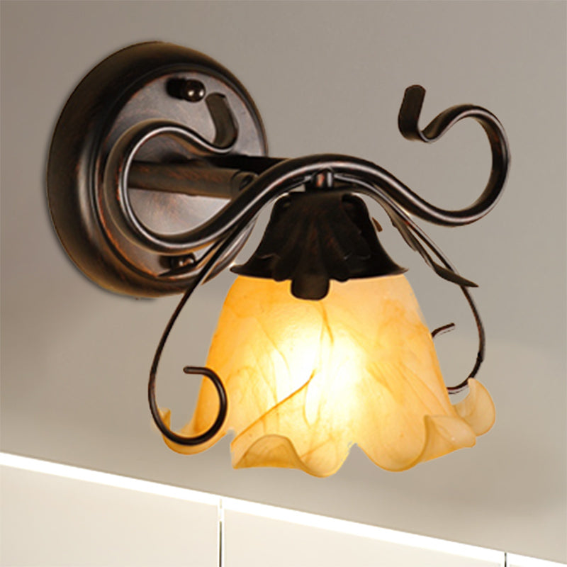 Skørter | Flower-Shaped Yellow Glass Vanity Wall Lamp Modern Stylish 1/2/3-Light Black Finish Wall-Mounted Lighting