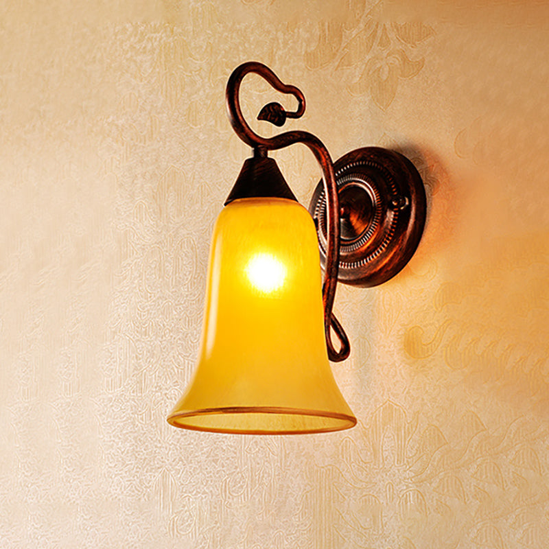 Skørter | Bell Shade Indoor Wall Lamp Yellow Glass and Metal 1 Light Traditional Style Wall Fixture in Copper Finish