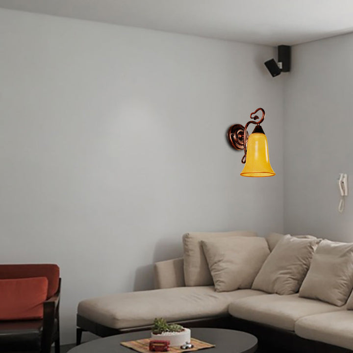 Skørter | Bell Shade Indoor Wall Lamp Yellow Glass and Metal 1 Light Traditional Style Wall Fixture in Copper Finish