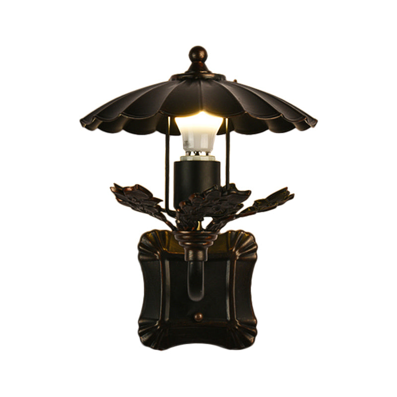Skørter | Black Wavy Edged Wall Lamp in Country House Style 1 Head Metal Wall Light for the Dining Room